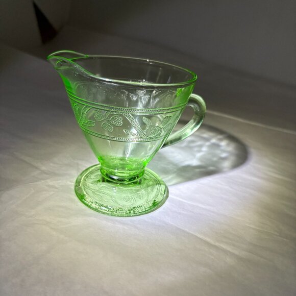 Vintage 1930s Hazel Atlas Cloverleaf Green Creamer - Picture 6 of 7